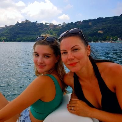 ZoeHarragan's profile picture. KM Media Group advertising manager responsible for local press/magazines/radio and digital.
Life juggler who loves art, food, films and laughing