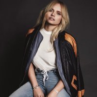 Alli Simpson(@allisimpson) 's Twitter Profile Photo