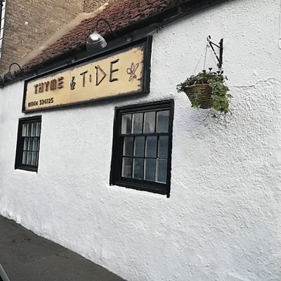 High quality ethical dining restaurant based in a circa 16th century hovel, truly vintage. Producing fine seasonal Yorkshire menu & afternoon teas.