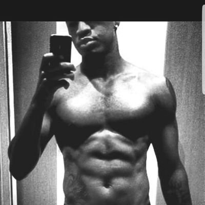 Sparkin_you's profile picture. living my best life day and night.....yup