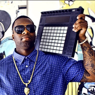 HOLLASINCE85's profile picture. @usmc #Veteran | #ProducerForHire