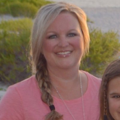 DeannaBrewer123's profile picture. 