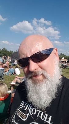 52-year-old, straight Irishman who has beard, tattoos and loves metal (music). That's pretty much me!!!

YOU WILL GET NO MONEY OUT OF ME!!!!!