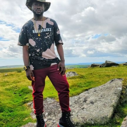 RealDLuxx Profile Picture