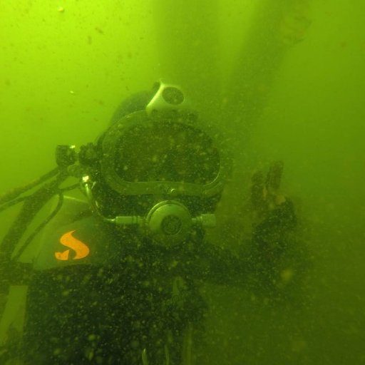 Ex Army Infantry :: Commercial Diver :: Father of three :: Part time streamer :: Just having fun!