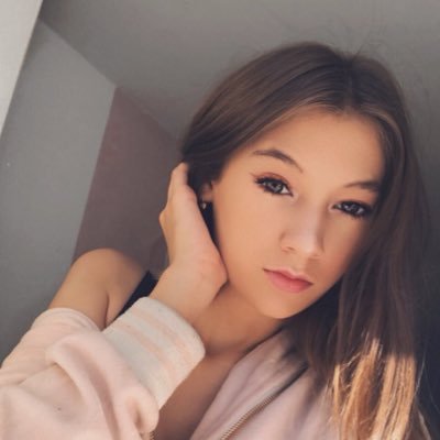 👼
