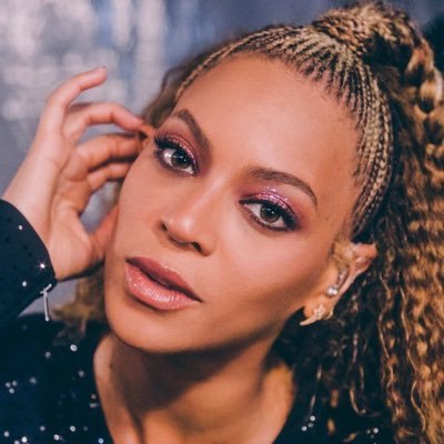 yoncesbxtch's profile picture. bitch know bey she don’t even need a whole name