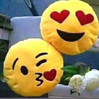 BuyieMbhele's profile picture. ❤❤❤