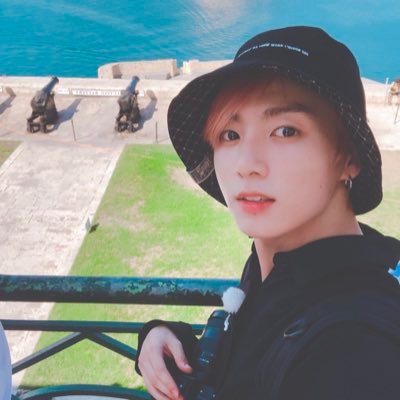 when I'm with you I'm in utopia 💜