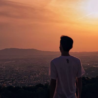 kj_koon's profile picture. Easy choices, hard life.
Hard choices, easy life.