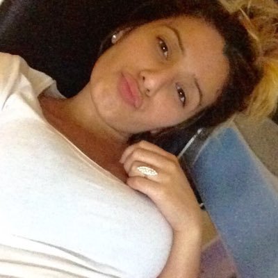 Je suis une femme sérieuse sincère véridique et ensuite je suis une femme attentionnée gentille généreuse sympas cool !