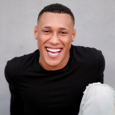 New to Twitter!                                L.A. Based Model booking: Shawnn1992@yahoo.com IG: ShawnHallJr