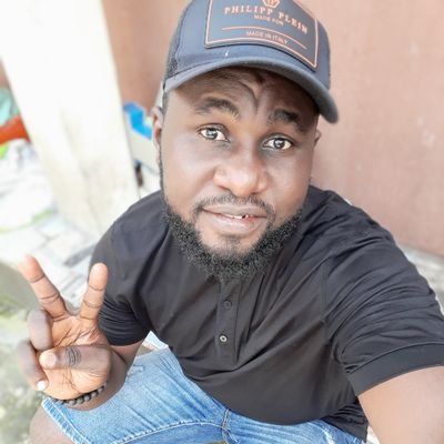 Omanesi's profile picture. HuMiLiTy PaYs.....