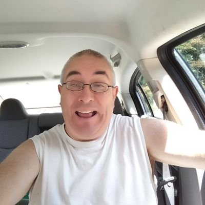 hi been layoff it and hard to find a full time jobs. so I am trying to sell products online
to make some money so please goto my website and download the app