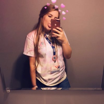 lynsfaith24's profile picture. 