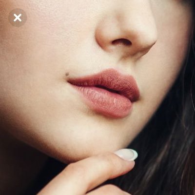 وكيف لااعشق حروفا تفضفض عما داخلي ❤️❤️