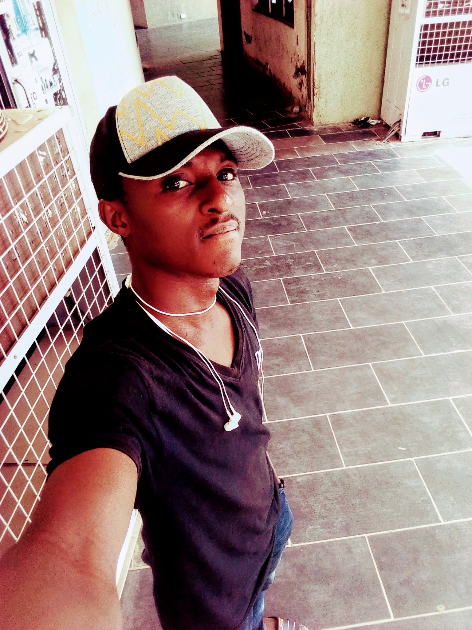 plemzytech's profile picture. Tech enthusiast