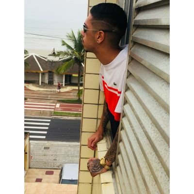 infelizmente o dinheiro tá pouco, mas a felicidade não tem preço. 💥🍀
https://t.co/J0GJRewRFb