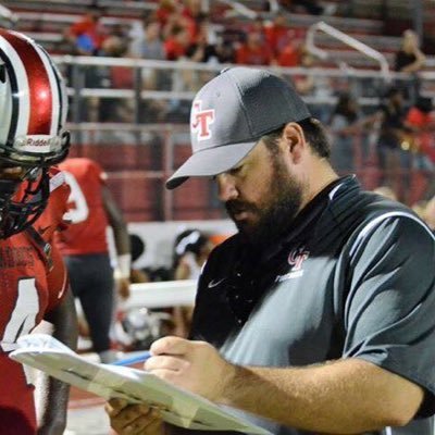 Proud Father, Loving Husband, and Football Coach @ East Lake HS. Semi-Semi-Pro Bowler &Buffalo Chicken Dip Enthusiast!😉