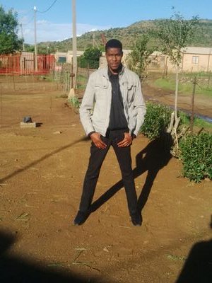 MakhotsaMohau's profile picture. 