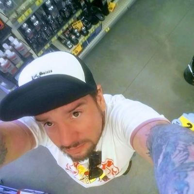 Creator of Kustom Kulture Series and Shooting Up
Season 6 Garage Squad #kustomkulture running for Senate #fuckit
https://t.co/H9AaWHPz23
