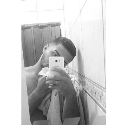 Bbzo14's profile picture. Dg Mix é o Foco..🎶🍃 
Todo Domingão..🎶😈
 A partir das 18hrs..👽