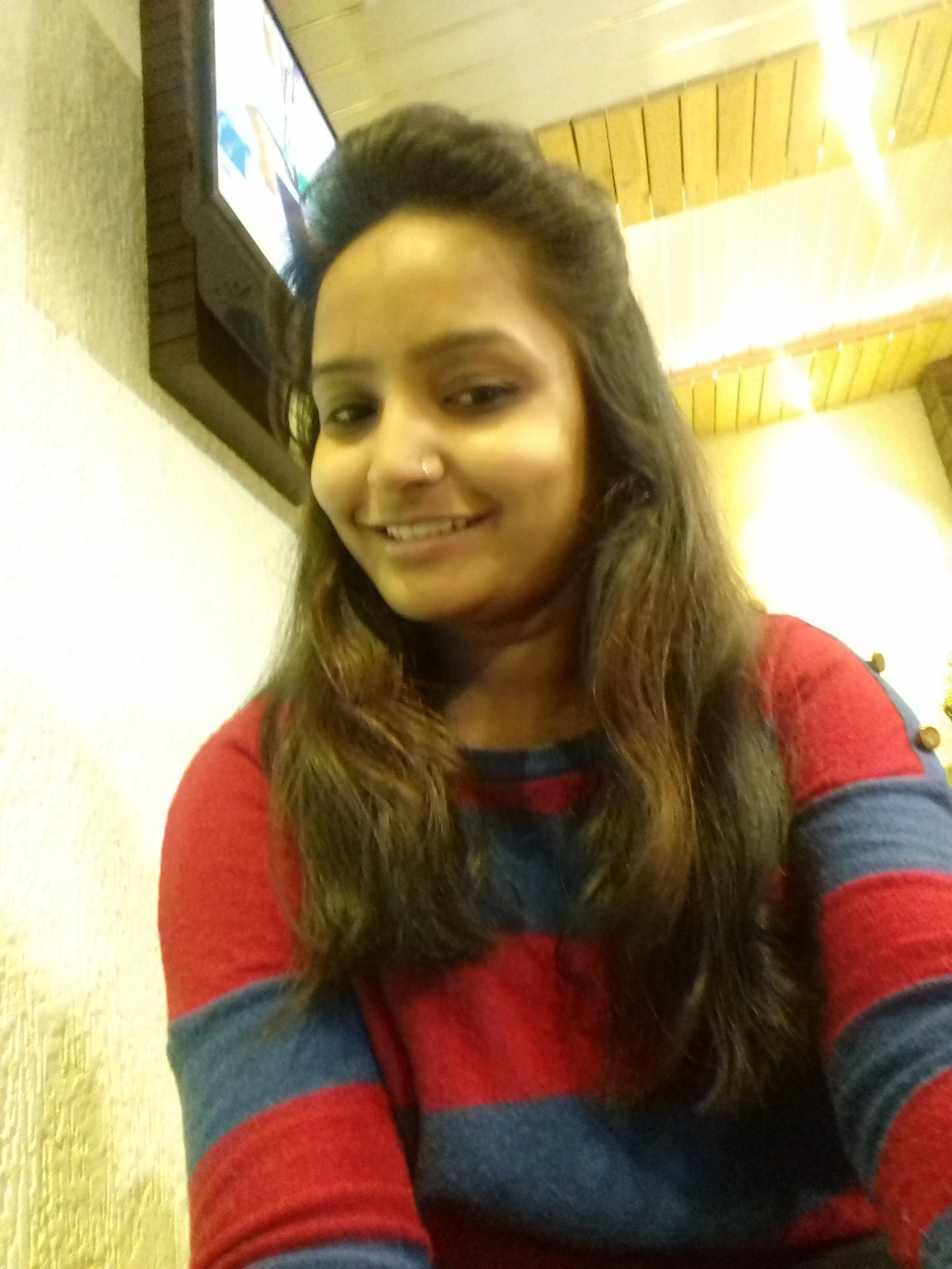 Yamini_praj's profile picture. Beautician, Self-thought photographer