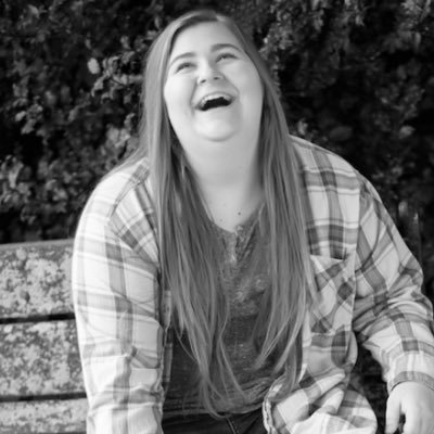 kloefstr's profile picture. probably drinking iced coffee and complaining