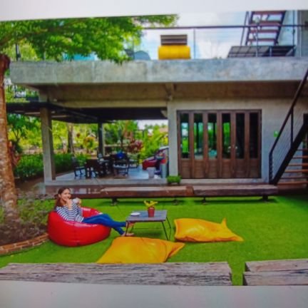 d8auV2GuX9Y7zXp's profile picture. นั่งเสียใจ