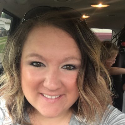 momma to 2 amazing babies👧🏼🧒🏼wife of a bearded man🧔🏻show cattle 🐮 fishin 🎣💙Monat AMB💙Building My Empire💙Thrivin❤️😉