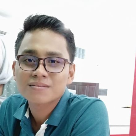 nathaPurnatha's profile picture. | IG: @r.purnata | Alumni STKIP PGRI Banjarmasin Jurusan PBSID '2010 | Tenaga Pendidik SMKS KODECO Simpang Empat |