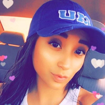 Judithh_17's profile picture. We all accept the love we think we deserve💜💙💚💔💛