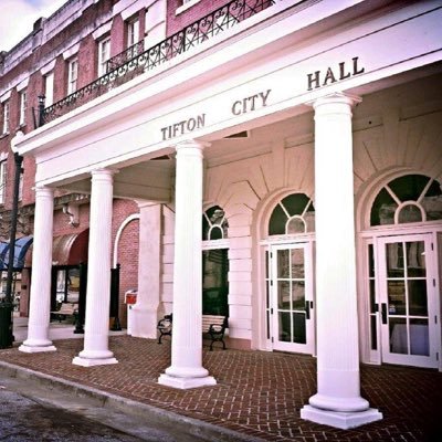 Tifton, known as the Friendly City, is a community located in South Georgia that truly exemplifies southern hospitality.