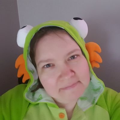 Affiliate Twitch Streamer trying to find her place on the interwebs | 
Business Inquires: toffeeswirlbiz@gmail.com