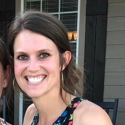 4th Grade ELA/SS Teacher at Bells trying to capture kid’s 💕 and minds. Mom of 3 littles. Wife. Sports fanatic. Runner, Reader, Lifelong learner. 📚✏️🏀🏃🏻♀️