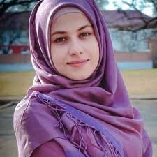 AbberaShah's profile picture. earn online