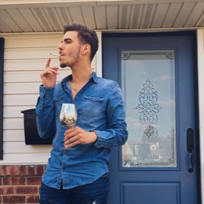 KMPKing's profile picture. 