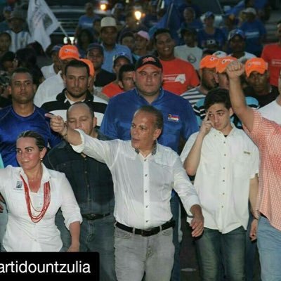 venezolano Zuliano y maracucho, abogado y demócrata, amante de mi cultura de mi tierra, militante de @partidount