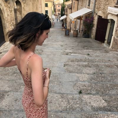 kitt_moss's profile picture. Interior Stylist / Writer