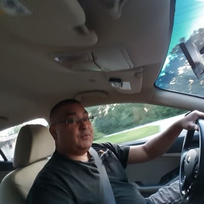 conzelaya's profile picture. casado