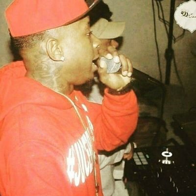 McDmoSwagg's profile picture. #JUICEPROMOHOUSTON
@applecitystorehouston
ALIEF BARBER APOINTMENTS ONLY!!!!