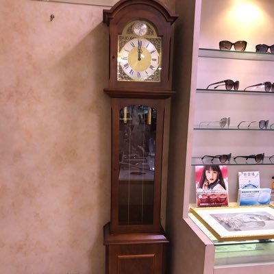 相沢時計店 A Twitter 今年の時計修理の初仕事は 去年の暮れに作ったゼンマイ戻しを使って修理したボンボン時計