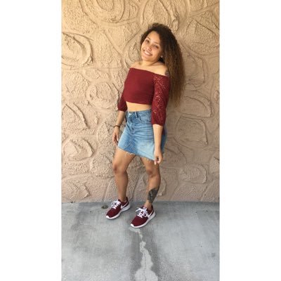 Video games are pretty cool 😜  | Twitch: Ricankitty978 | Instagram: Niashaa99 | YT: Ricankitty978