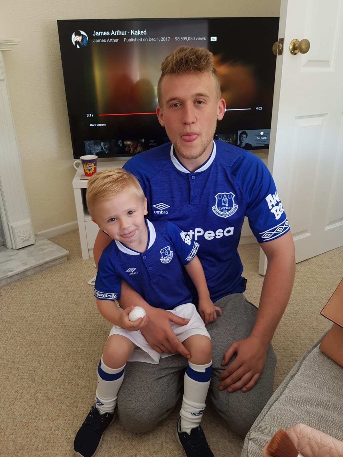 Jarredknox2's profile picture. Lower Gwladys Season Ticket Holder 🤘
Carlo Fanastico Carlo Magneifico ⚽️💙