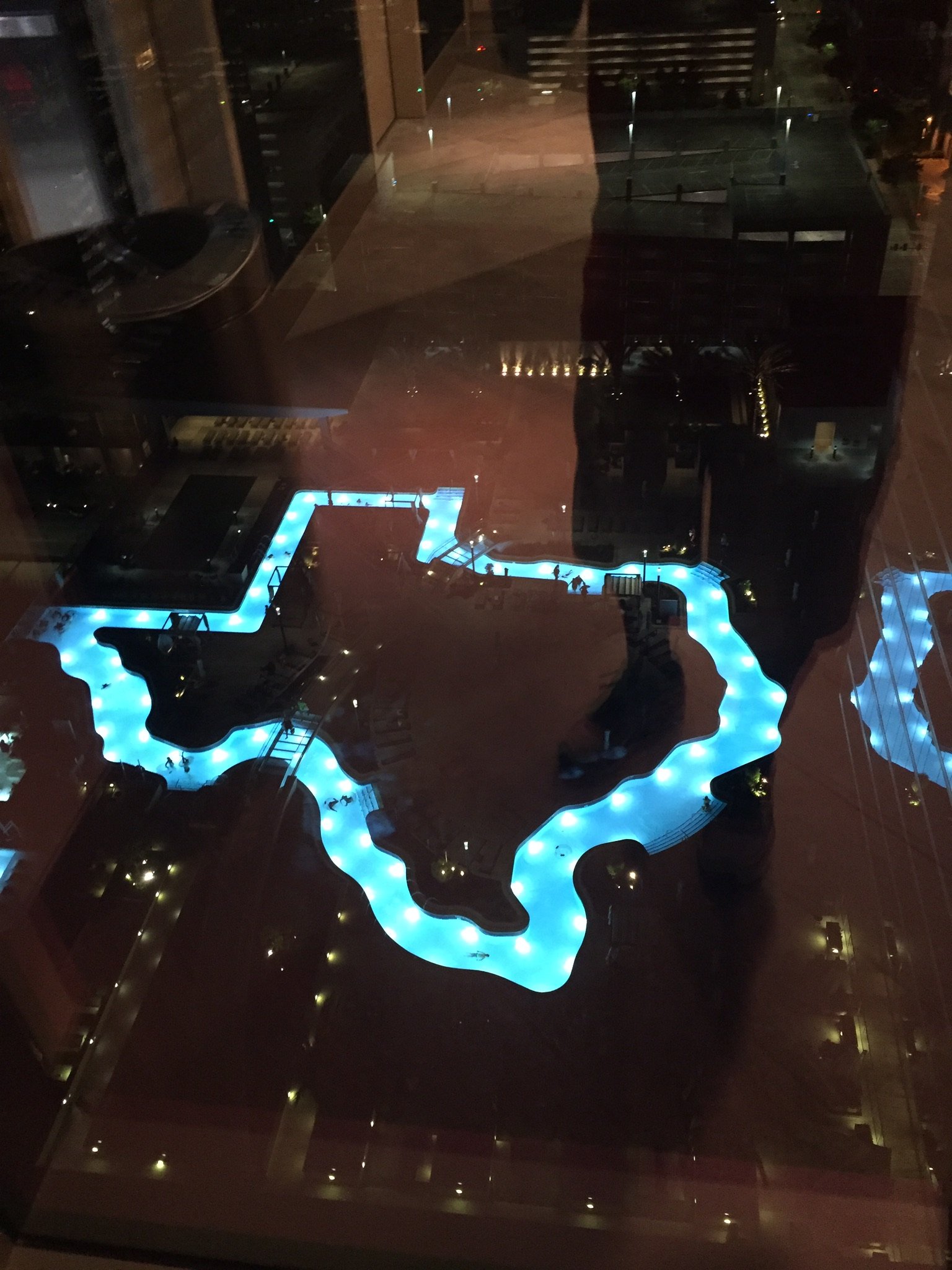 CarlosARobles6's profile picture. 