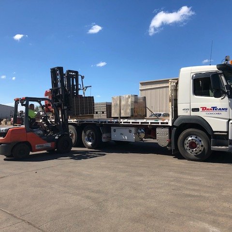 Dantrans was established in 1984 by Ivar Lundgaard to fill the need for safe and reliable delivery of bricks, blocks and pavers.