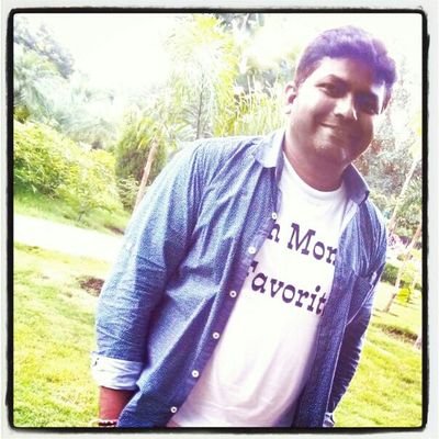 tumoarts's profile picture. Freelance graphic designer