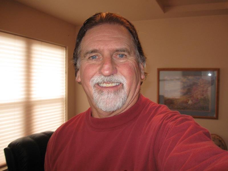 Im looking for a long term relationship that will lead to marry if possible. add me up on Hangout Via jm902164@gmail