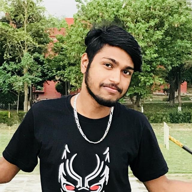 AbhishekWayniac's profile picture. Techie