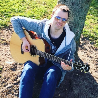 A singer/songwriter from central Scotland 🏴 Sole artist and member of local bands. Follow me on Facebook Instagram Snapchat YouNow & YouTube